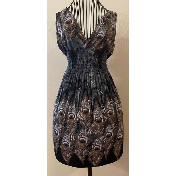 Elegant Peacock Feather Print Smocked‎ Dress - Perfect for Summer - Picture 1 of 3